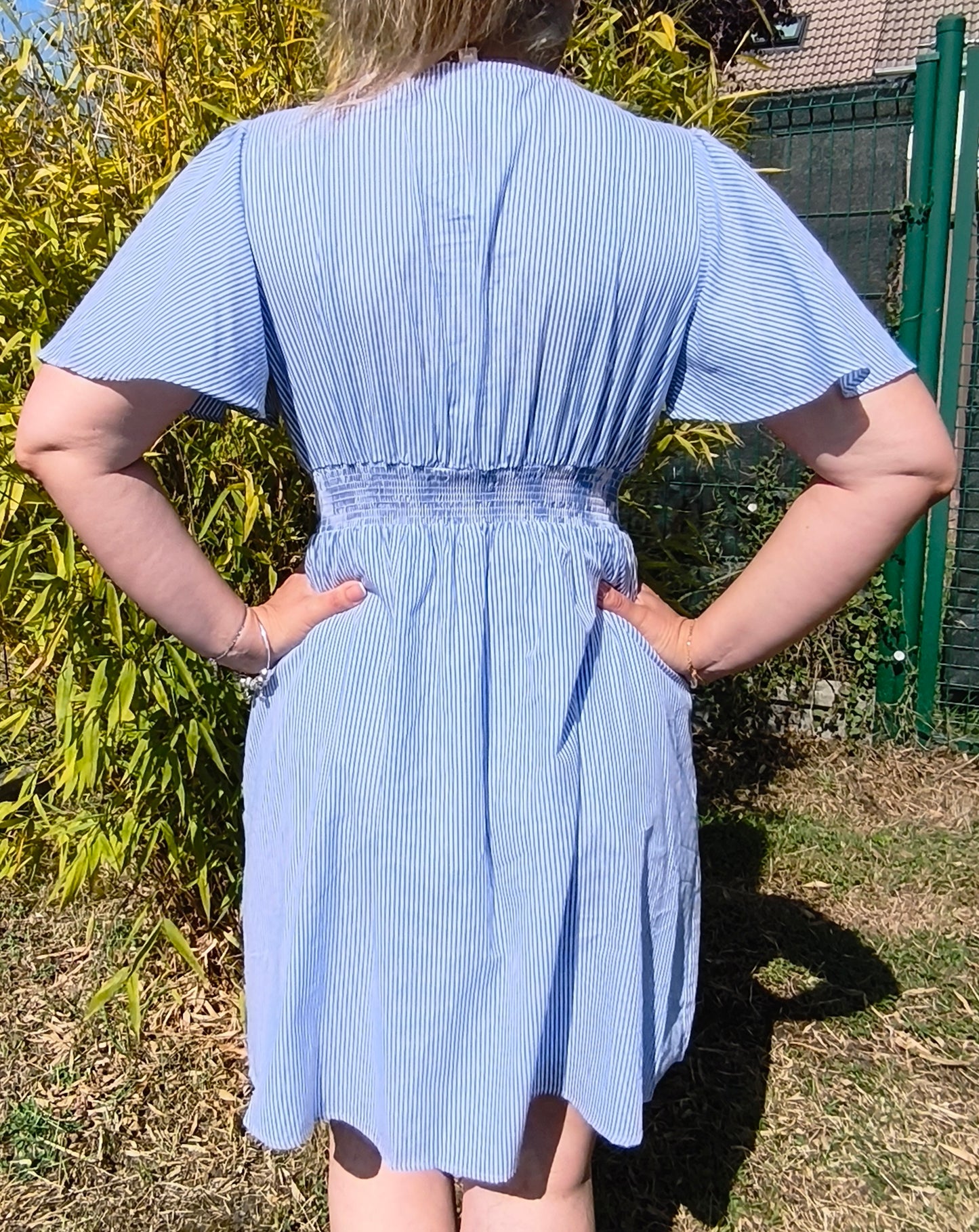 Robe fleurs bleu marine