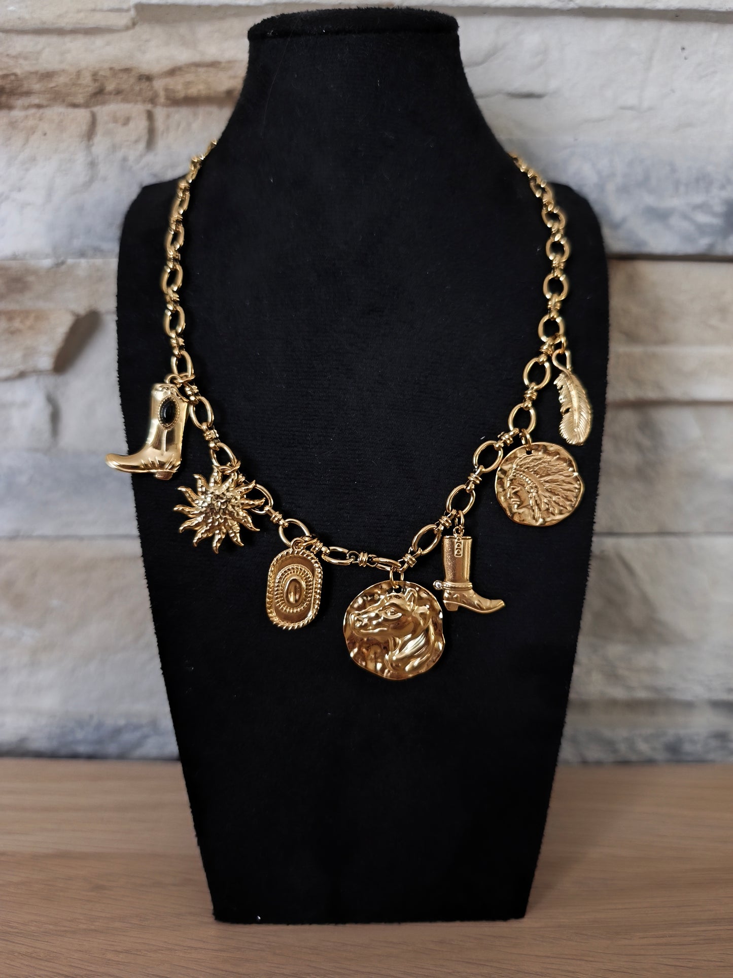 Collier doré western