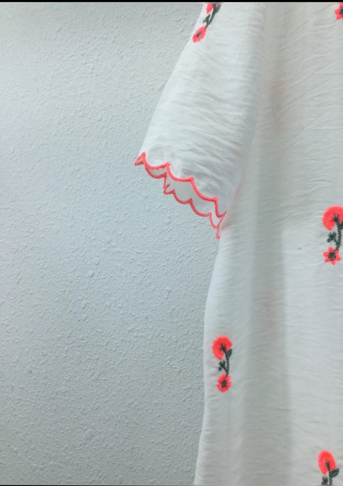 Blouse fleurs fluo