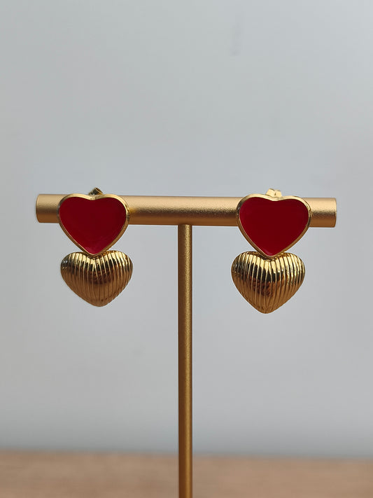 Boucles d'oreilles petit coeur rouge