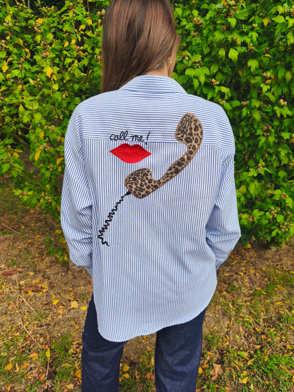 Chemise rayée avec patch léopard
