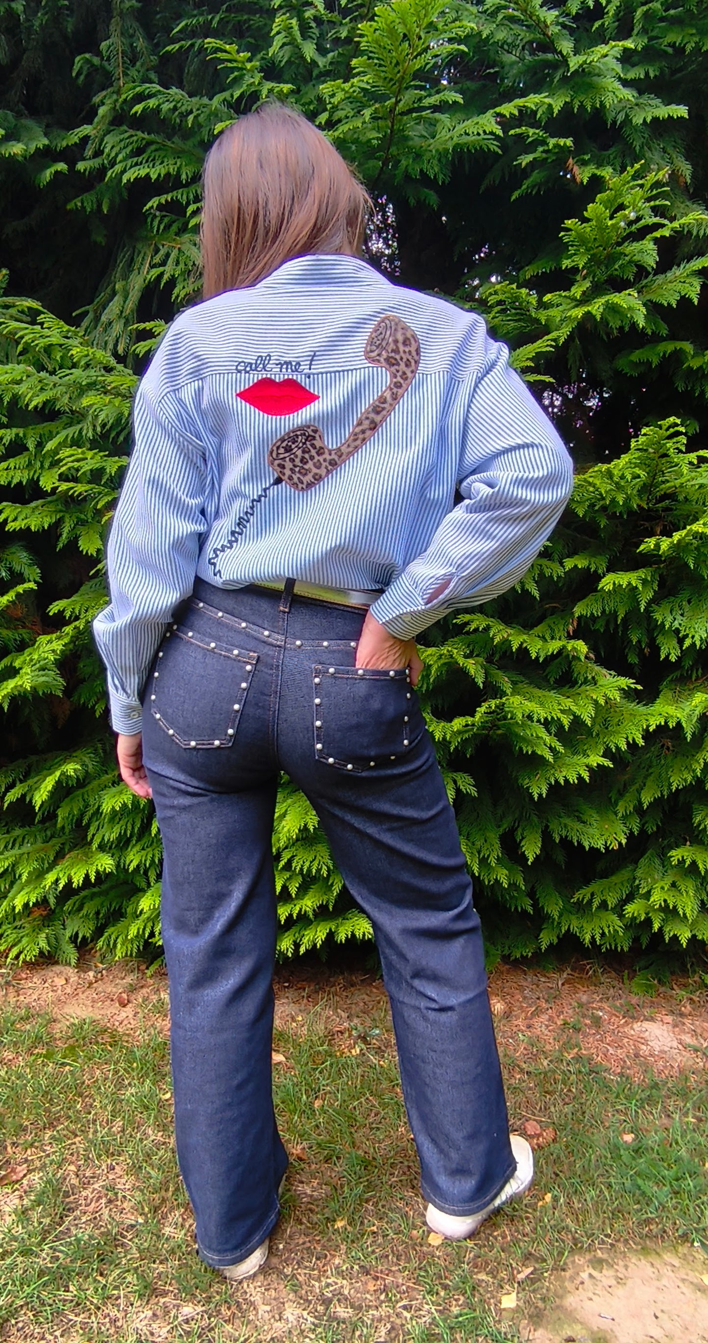 Chemise rayée avec patch léopard