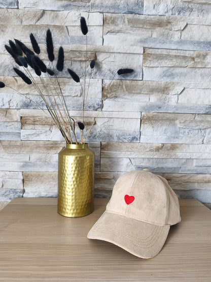 Casquette beige coeur