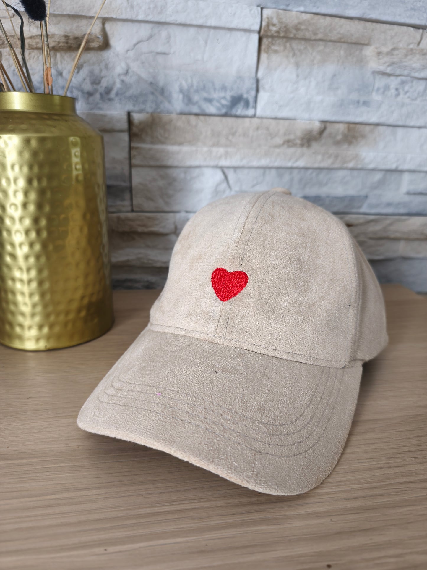 Casquette beige coeur