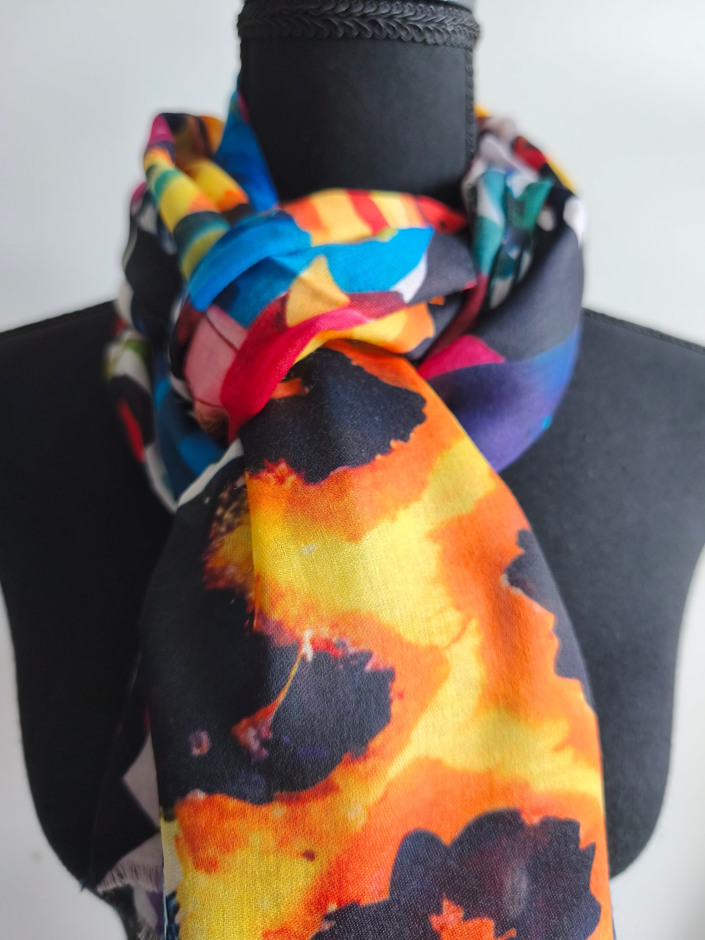 Echarpe florale multicolore