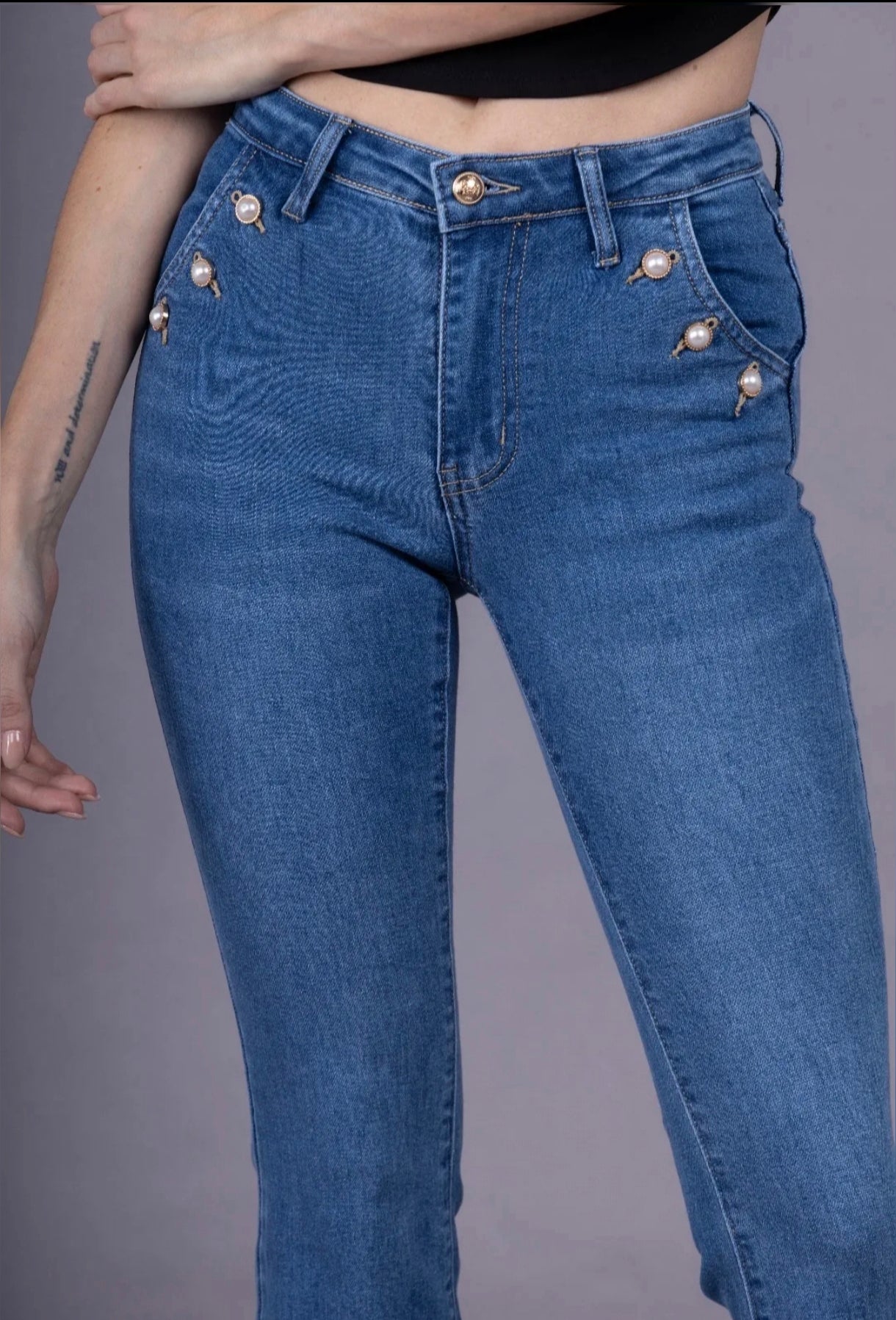 Jean bleu boutons poches