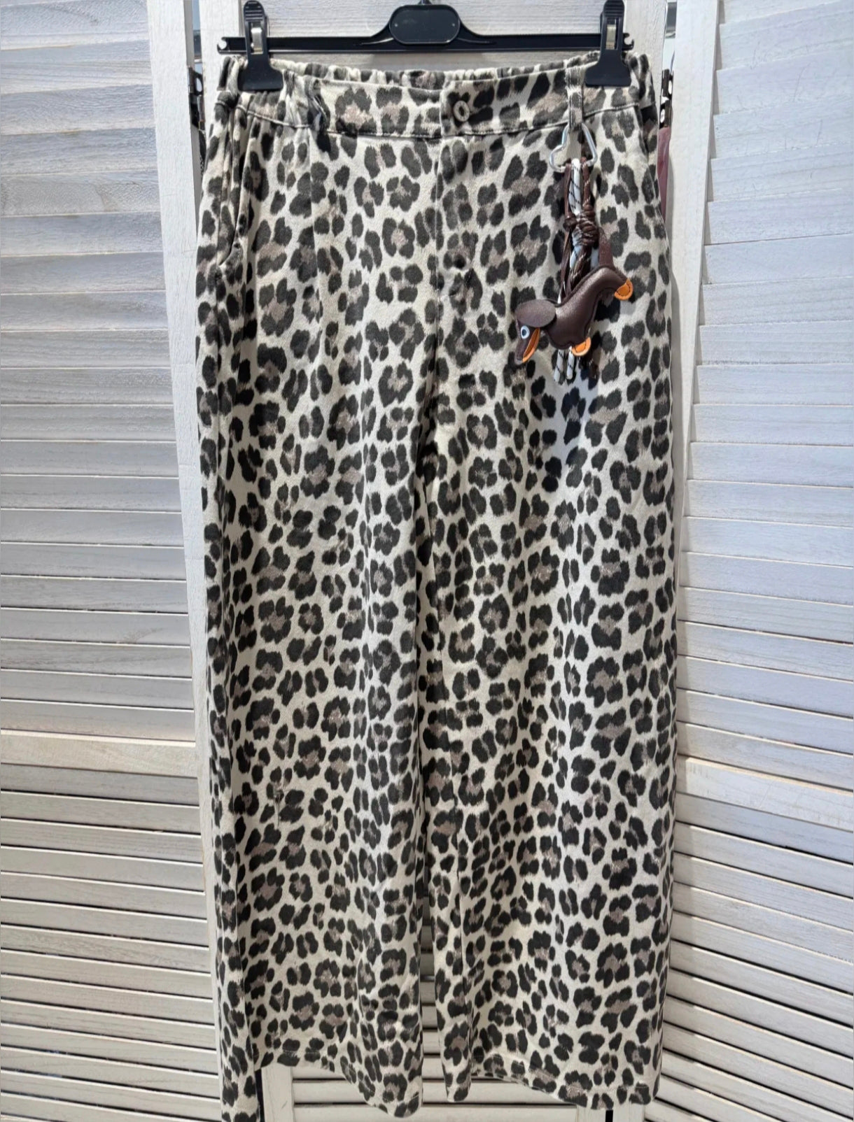 Pantalon léopard porte-clé