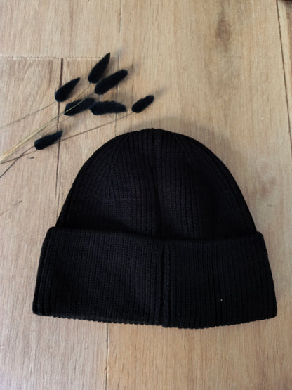 Bonnet noir cœur léopard