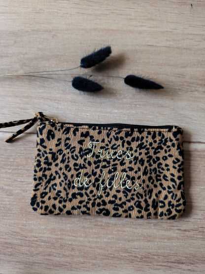 Pochette léopard "Trucs de filles"