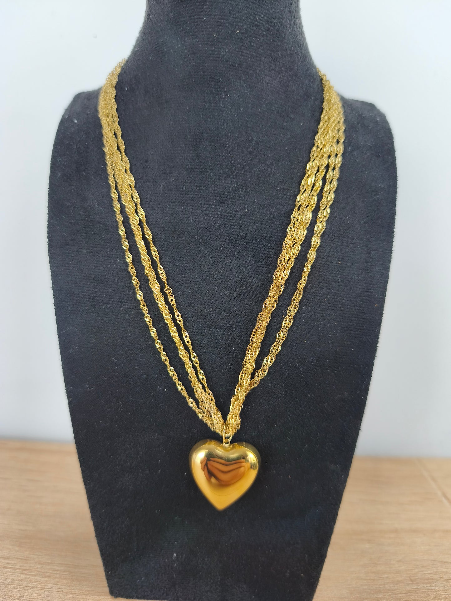 Collier "Cœur doré"