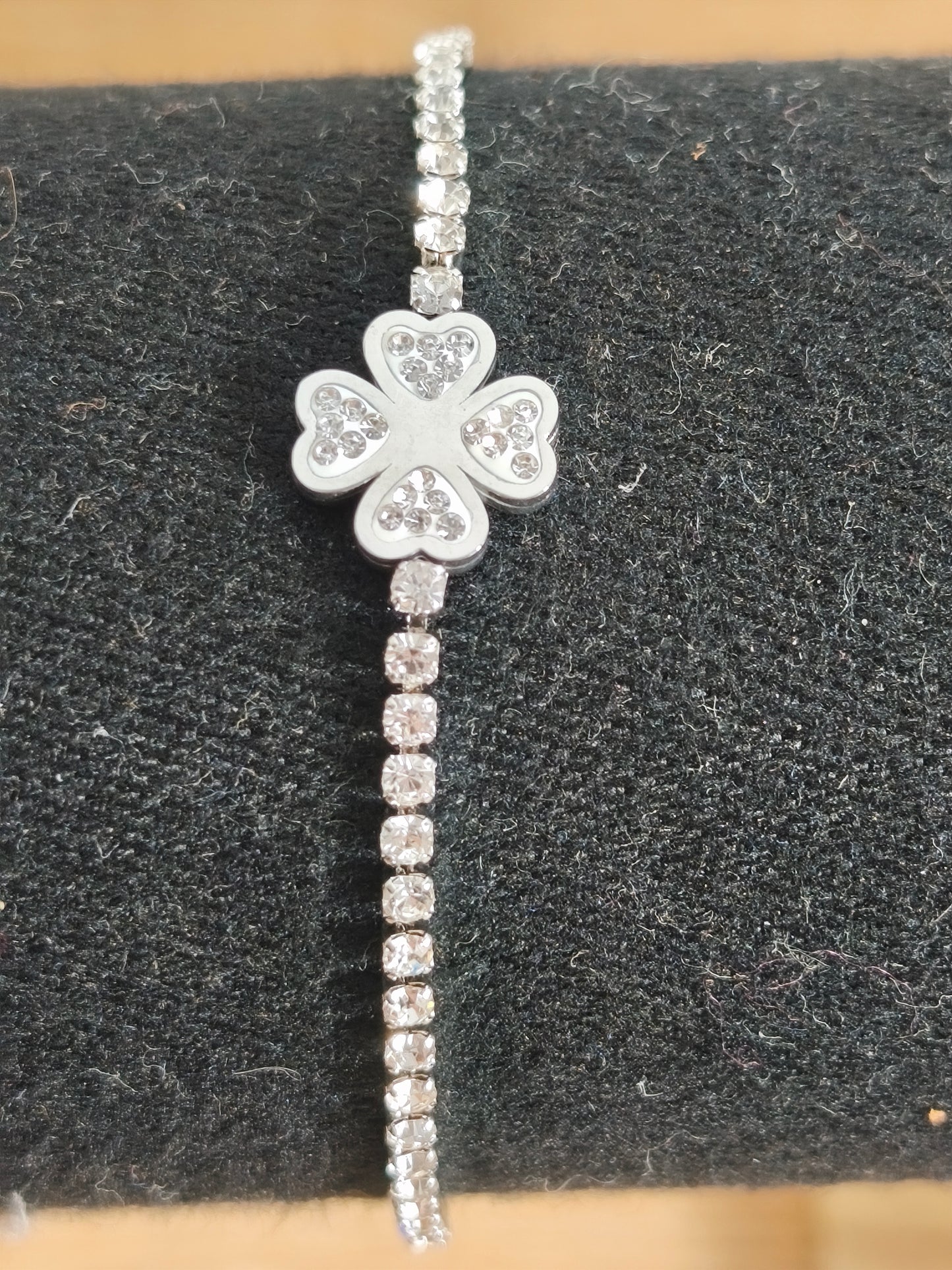 Bracelet trèfle étincelant
