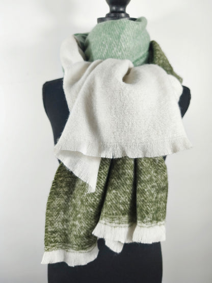 Echarpe vert et blanc