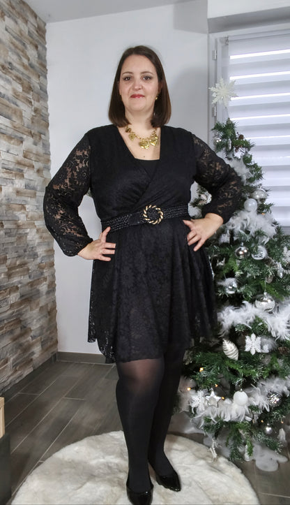 Robe-short noire en dentelle