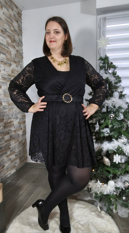 Robe-short noire en dentelle