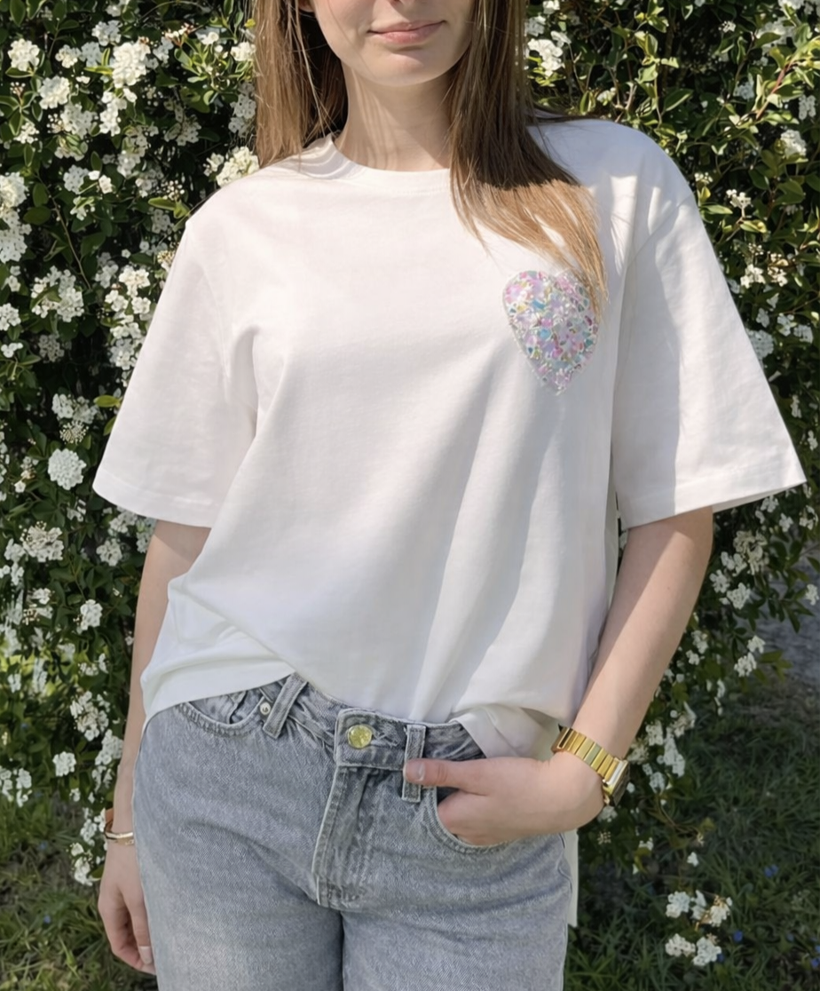 T-shirt coeur fleuri pastel